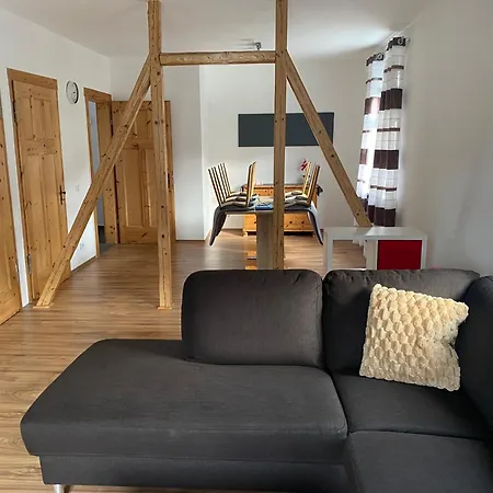 Mit 4 Schlafzimmer Oder 10 Schlafmoeglichkeiten Apartament