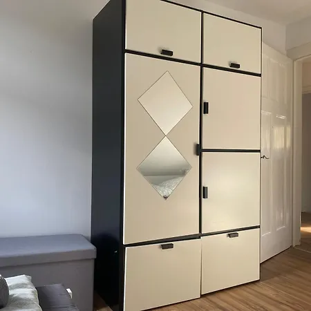 Mit 4 Schlafzimmer Oder 10 Schlafmoeglichkeiten *