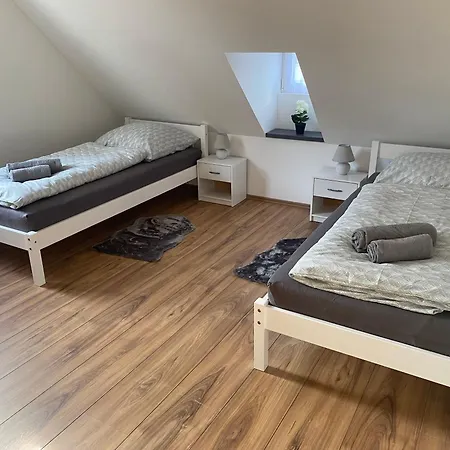 Apartament Mit 4 Schlafzimmer Oder 10 Schlafmoeglichkeiten Netphen