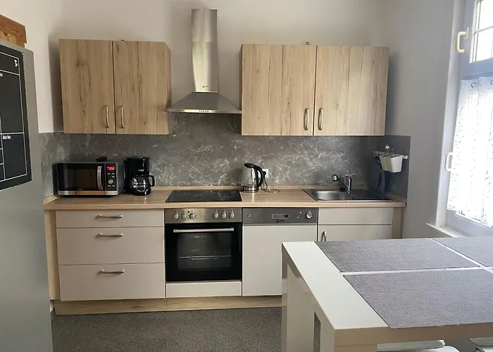 Mit 4 Schlafzimmer Oder 10 Schlafmoeglichkeiten *