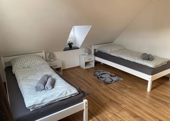 Lejlighed Mit 4 Schlafzimmer Oder 10 Schlafmoeglichkeiten Netphen