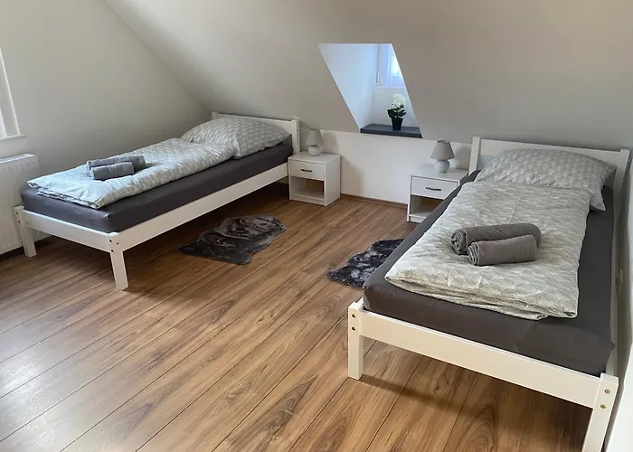 Lejlighed Mit 4 Schlafzimmer Oder 10 Schlafmoeglichkeiten Netphen