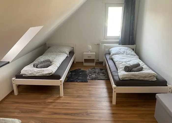 Mit 4 Schlafzimmer Oder 10 Schlafmoeglichkeiten *